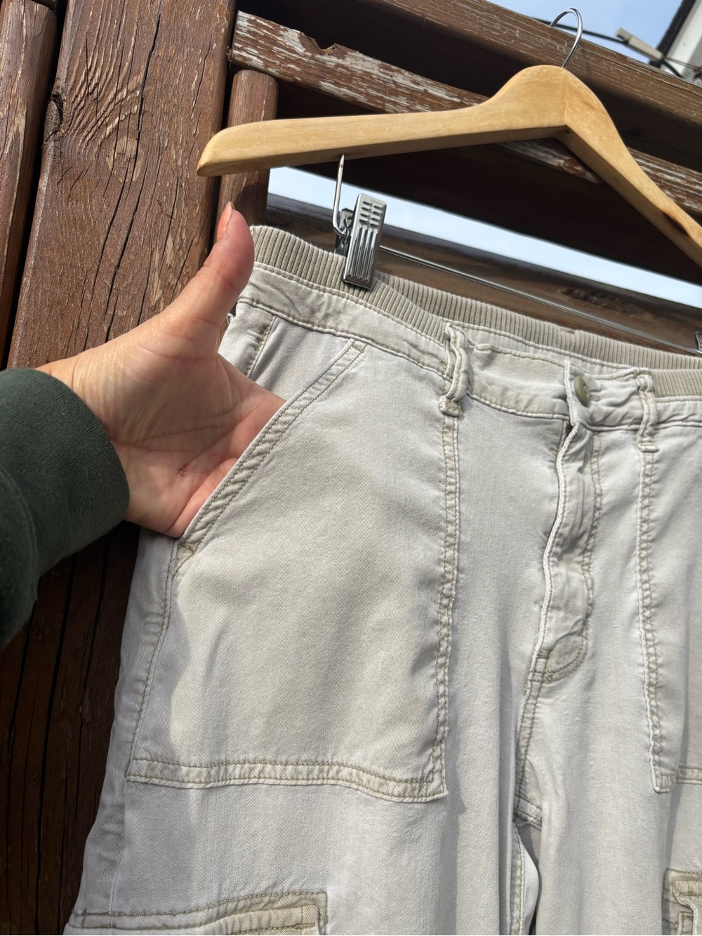 American Eagle Beige Wide-Leg Cargo Pants Ladies sz 6 Y2K Lyocell streetwear 90s - Picture 7 of 15